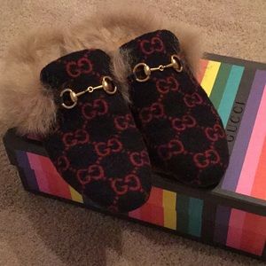 Gucci Princeton GG slippers with fur